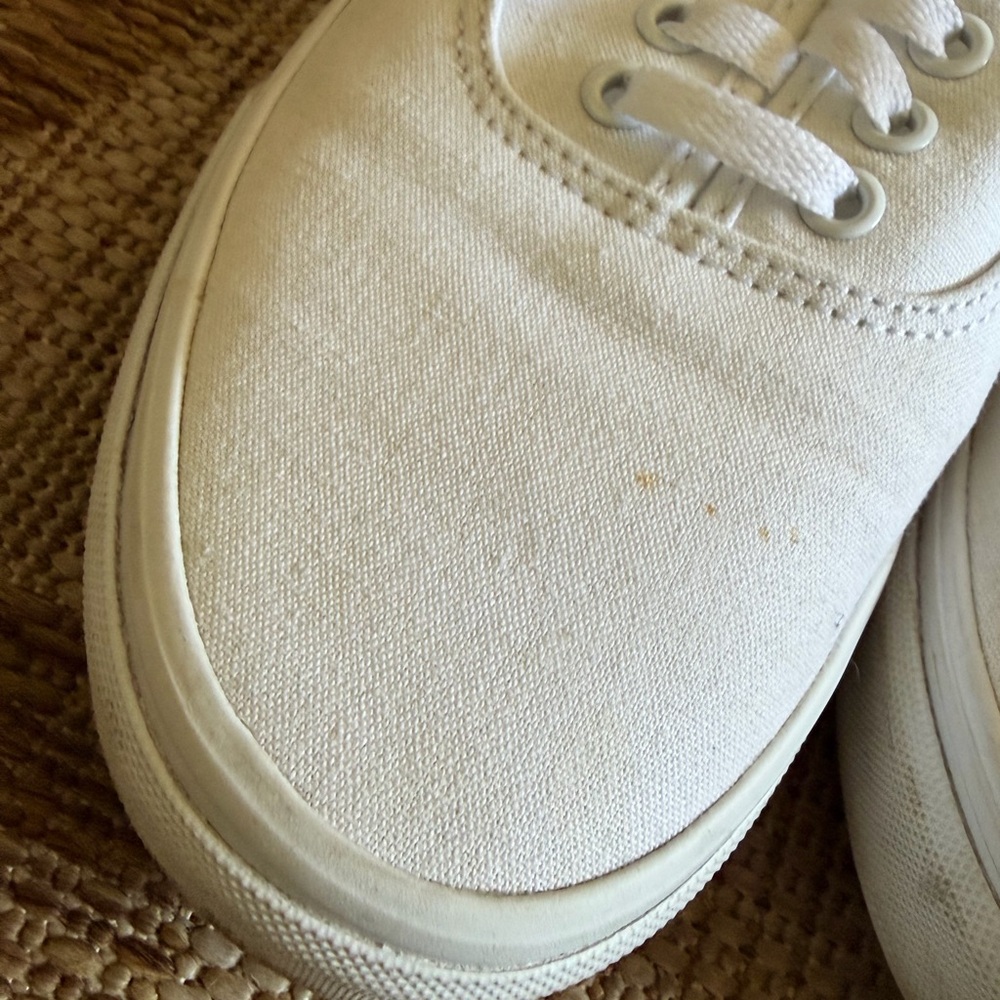 VANS White Low-Top Canvas Sneakers, Classic and comfy! Men’s size 10 - Picture 5 of 8